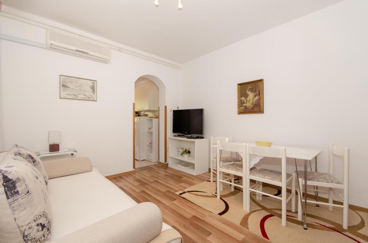 Apartments Bungavilia Rovinj Buitenkant foto
