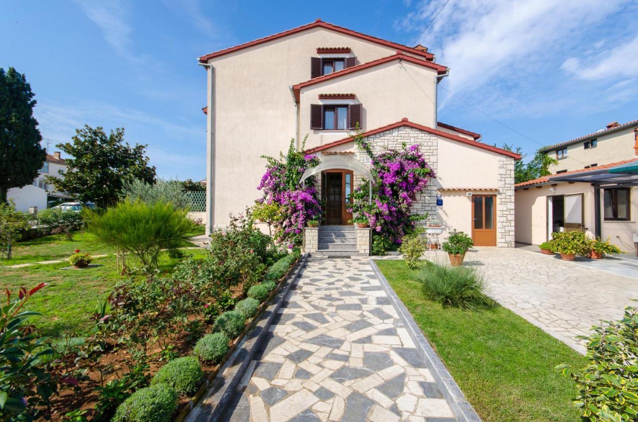 Apartments Bungavilia Rovinj Buitenkant foto